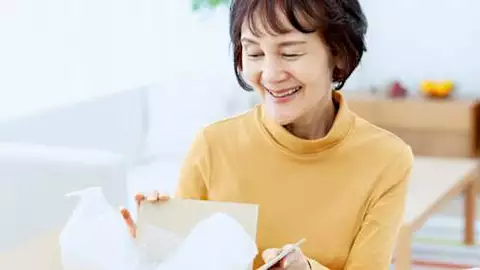 74歳独身の終活「誰にも頼れない不安を解消」プロ監修ノートを限定配布中