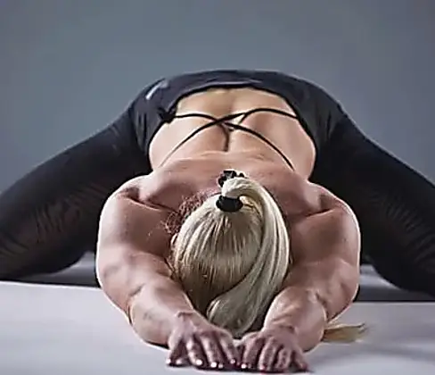 Chiropractors Baffled: Simple Stretch Relieves Years of Back Pain (Watch)