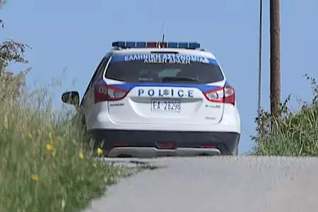 «Φύγε, πάρε τη βαλίτσα μου»: Το σημείωμα που άφησε η 43χρονη πριν πάει στο σκοπευτήριο Ηρακλείου «Φύγε, πάρε τη βαλίτσα μου»: Το σημείωμα που άφησε η 43χρονη πριν πάει στο σκοπευτήριο Ηρακλείου