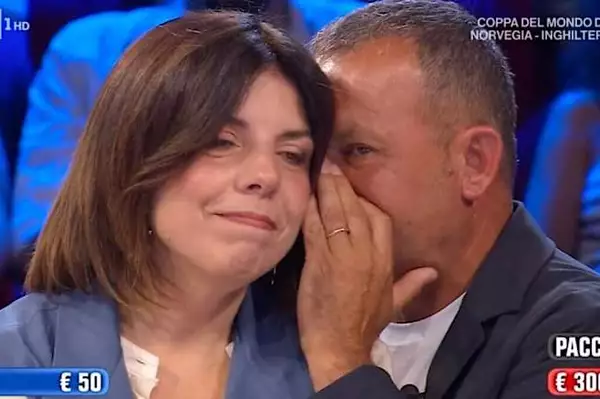 Affari Tuoi, Giacomo ignora la moglie e sbanca: la cifra da capogiro