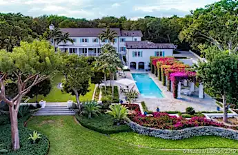 Ανακαλύψτε τα πιο πολυτελή σπίτια στο Μαϊάμι