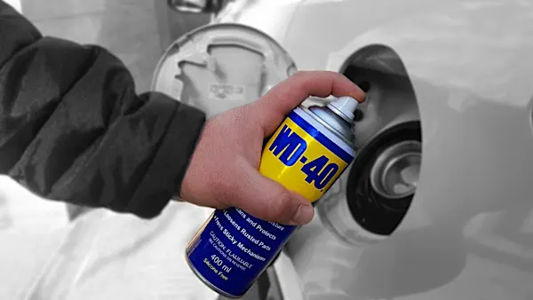 [Gallery] The One And Only WD40 Trick Everyone Should Know