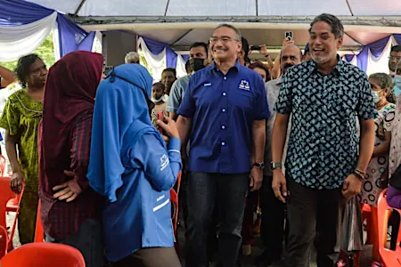 Hishammuddin dispels rumours that Zahid told BN machinery in Sungai Buloh to sabotage Khairy
