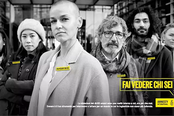 Ogni voce conta: sostieni Amnesty International oggi stesso! Ogni voce conta: sostieni Amnesty International oggi stesso!