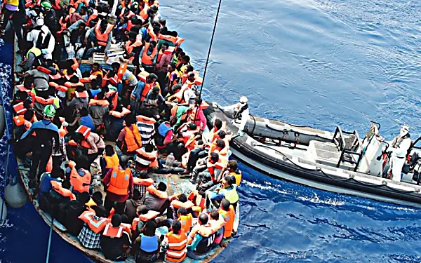 Migranti, l'asse tra Ppe e Meloni: "L'Italia va aiutata"