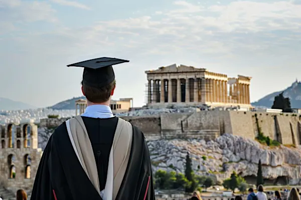 Ποιο πτυχίο μπορεί να αποκτηθεί online χωρίς δίδακτρα και εξετάσεις; Ποιο πτυχίο μπορεί να αποκτηθεί online χωρίς δίδακτρα και εξετάσεις;