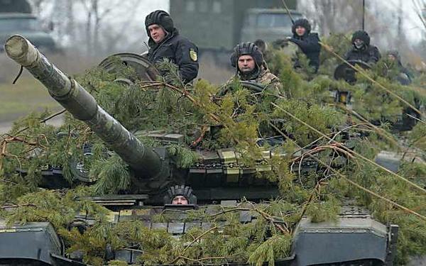 L'armée ukrainienne, un poids plume face au rouleau compresseur russe ?