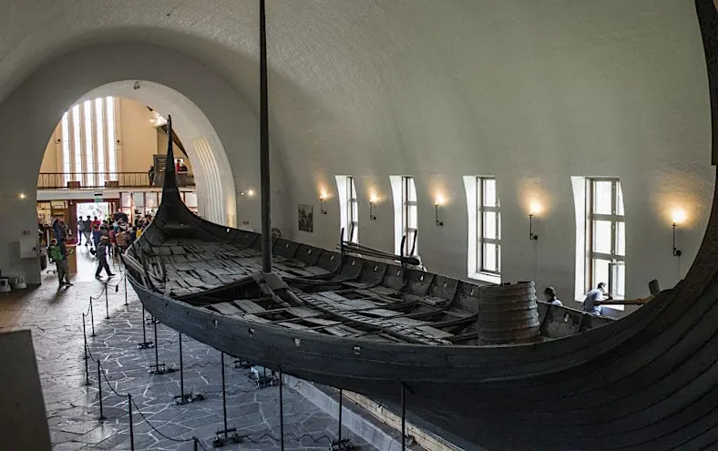 Hallado un enorme barco vikingo en Noruega