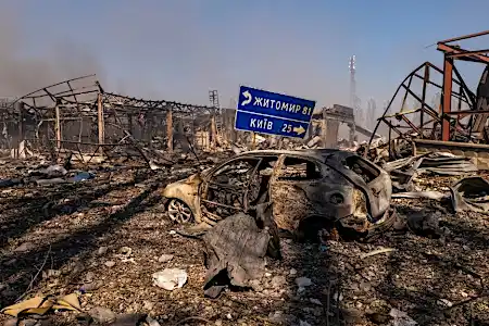 Ουκρανία: Στους 38 νεκροί από ρωσικό πλήγμα σε αποθήκη πυρομαχικών - Τέσσερις αγνοούμενοι Ουκρανία: Στους 38 νεκροί από ρωσικό πλήγμα σε αποθήκη πυρομαχικών - Τέσσερις αγνοούμενοι
