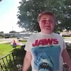 Bullied boy knocked on neighbor's door to look for friends. See what happened next