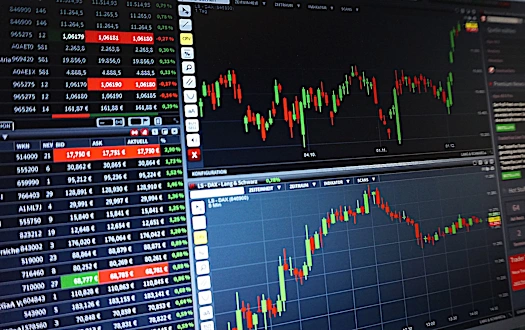 Aprender a ganhar dinheiro fazendo operações rápidas na bolsa já é uma realidade.