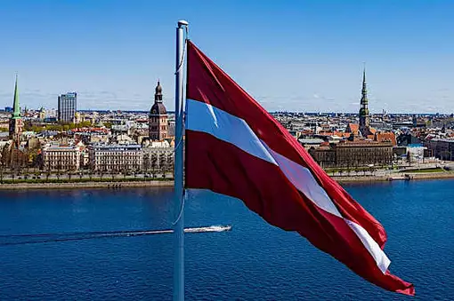 Λετονία: ¨Πρώτη χώρα της ΕΕ στο χείλος της αποχώρησης από την σύμβαση για την προστασία των γυναικών Λετονία: ¨Πρώτη χώρα της ΕΕ στο χείλος της αποχώρησης από την σύμβαση για την προστασία των γυναικών