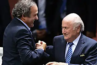 Μετά την αναστολή του Platinius Blatter And η μπάλα δεν έχει πλέον άκρα