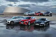 Deixe o JAGUAR com o seu estilo. Configure o seu Deixe o JAGUAR com o seu estilo. Configure o seu