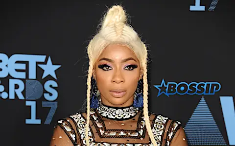 Cartoon Hairlines: The Most Disastrous ﻿Celebrity Lace Fronts, ﻿EVER