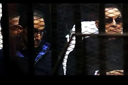 Δύο γιοι του Hosni Mubarak της Αιγύπτου συνελήφθησαν για υποτιθέμενους χειρισμούς αποθεμάτων