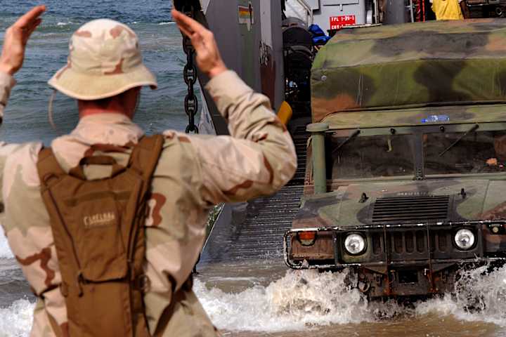 Why the Russian Military Stole A Bunch Of U.S. Marine Corps Humvees