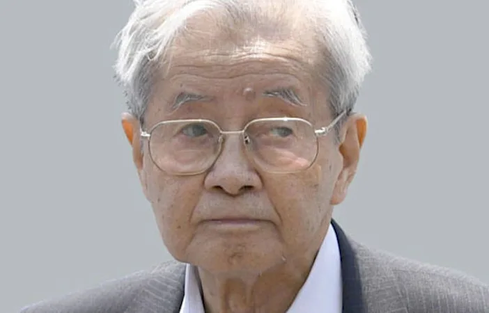 池袋暴走、90歳被告に禁錮5年　踏み間違え認定、東京地裁