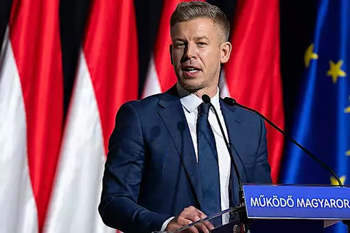 Ουγγαρία: Ο ηγέτης της αντιπολίτευσης Πέτερ Μάγιαρ καλεί τη Ρωσία να μην παρεμβαίνει στις εκλογές