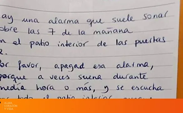 Se queja de la alarma que oye cada día a las 7 de la mañana y la respuesta se hace viral