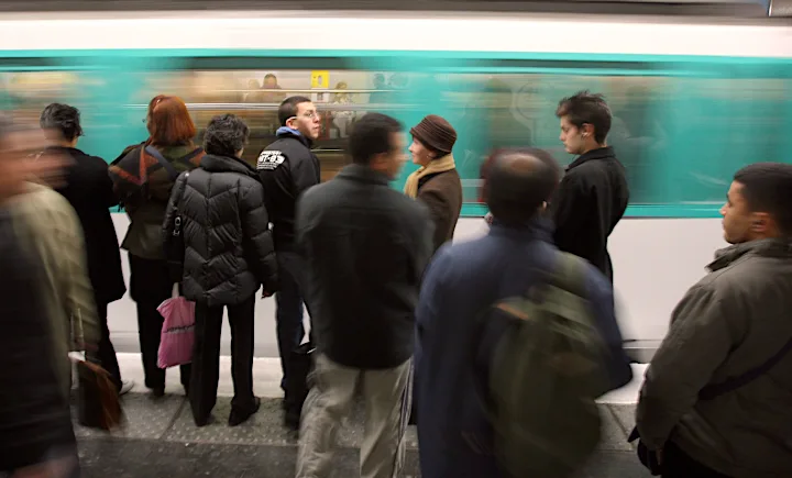 Απεργία στην Παρασκευή RATP: "συμβουλεύουμε πραγματικά τους ανθρώπους να μην πάρουν το μετρό"