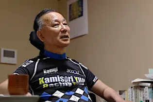 谷垣禎一さん、車いすでも諦めない　「自助」とパラリンピック