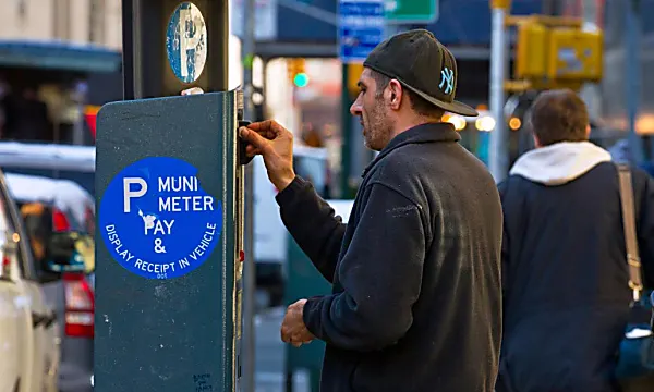 A New Year's glitch caused New York's parking meters to temporarily stop accepting credit cards