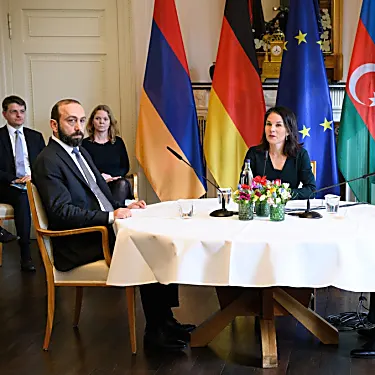 Η Αρμενία και το Αζερμπαϊτζάν κατέληξαν σε συμφωνία για τη συνοριακή διαμάχη: Είναι πλέον δυνατή η ειρήνη;