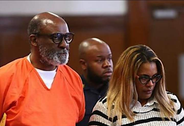 Woman Lives 40 Years With Her Husband, Then FBI Tells Her Who He Really Is [Pics]