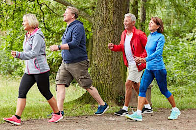 Caminar rápido 11 minutos diarios reduce el riesgo de muerte prematura