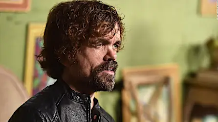 El actor Peter Dinklage critica aspectos de futura versión de "Blancanieves y los siete enanitos" | Video