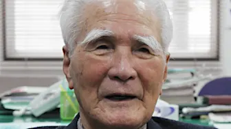 村山富市氏、社民の名誉党首と党顧問を辞任