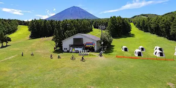 マウンテンバイクでスキー場を疾走！MTBフィールド5選【夏のスキー場はいま】