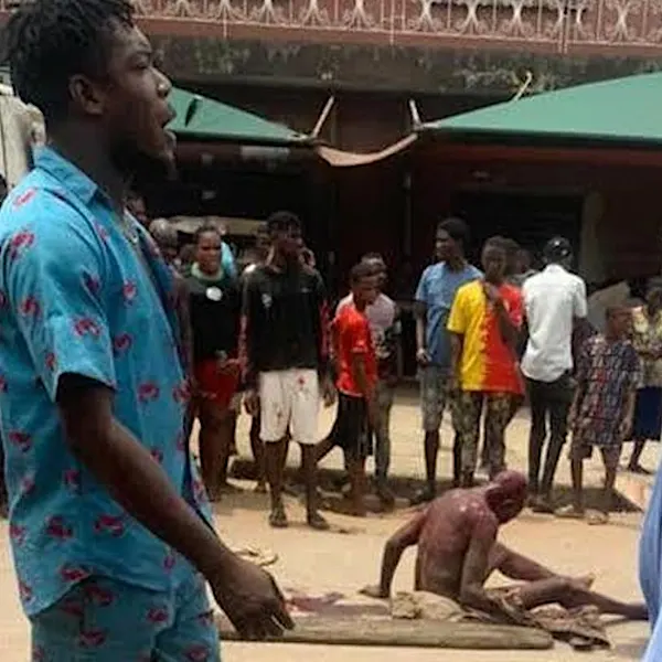 Bereaved father almost lynched to death for carrying his child’s corpse