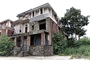 Abandoned Houses For Sale In USA (See Prices)