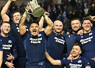 Ο Τουιπουλότου «ξεπέρασε την περηφάνια του» καθώς η Σκωτία σόκαρε την Αγγλία