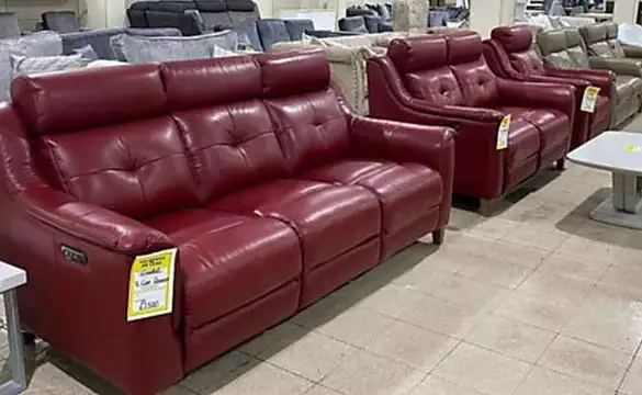 Unsold sofas are distributed almost for nothing (See Prices)