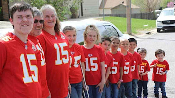 A couple adopted seven siblings who had been separated for more than a year in foster care