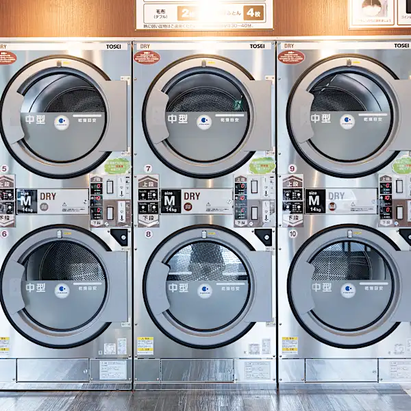 進化するコインランドリー 高性能な洗濯設備の「隠し味」とは？
