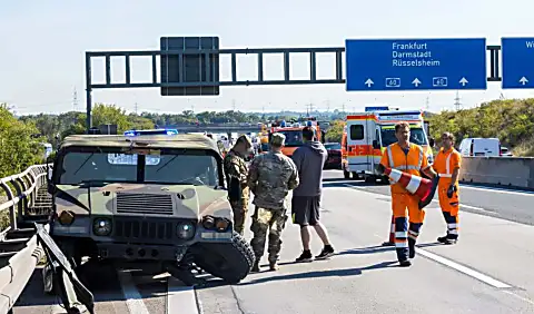 Τρεις τραυματίες σε σύγκρουση στρατιωτικού οχήματος των ΗΠΑ