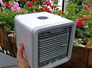 Magic Air Cooler παίρνει την Ελλάδα από την καταιγίδα. Η ιδέα είναι μεγαλοφυία Magic Air Cooler παίρνει την Ελλάδα από την καταιγίδα. Η ιδέα είναι μεγαλοφυία