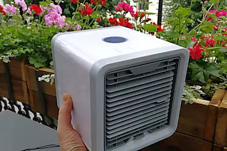 Magic Air Cooler παίρνει την Ελλάδα από την καταιγίδα.  Η ιδέα είναι μεγαλοφυία