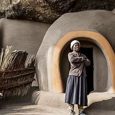 «Το σπίτι μας»: Οι τελευταίοι κάτοικοι των σπηλαίων του Λεσότο