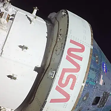Η κάψουλα Orion της Σελήνης της NASA λόγω πιτσιλίσματος μετά από ταξίδι ρεκόρ