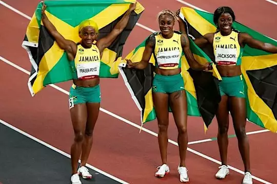 Jamaica en llamas: podio lleno, récord olímpico y marca de leyenda Jamaica en llamas: podio lleno, récord olímpico y marca de leyenda