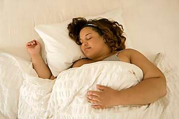 7 Bad Sleep Habits That Cause Weight Gain